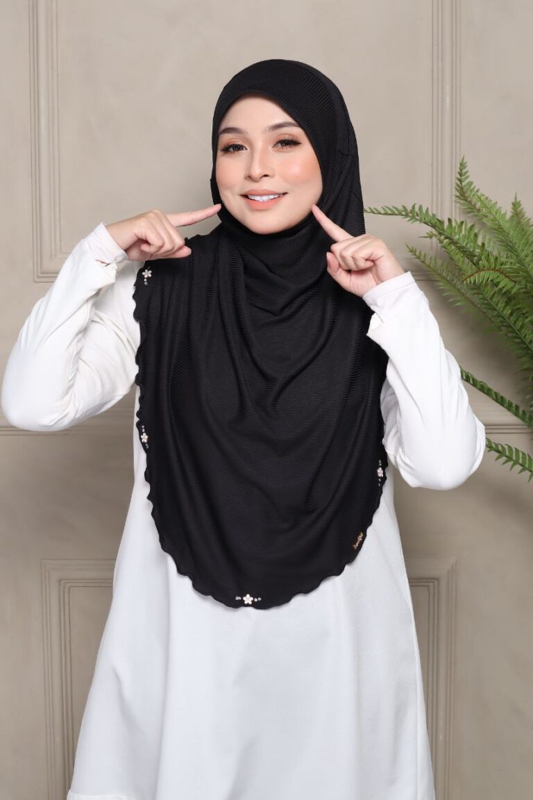 DELILA HIJAB