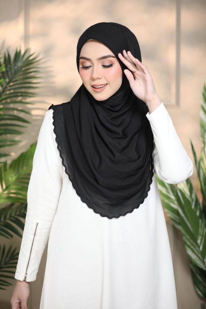 AAMANI HIJAB